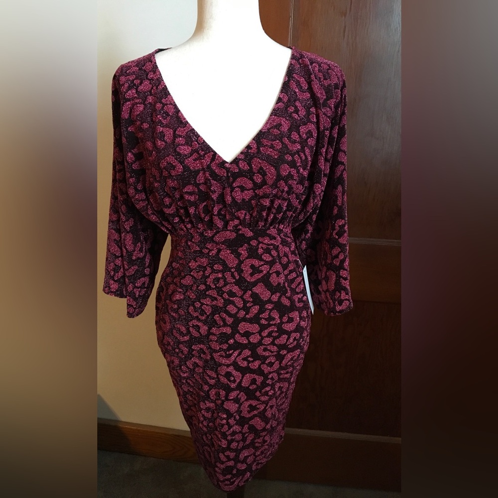 Venus V-Neck Pink Leopard Print Sheath Dress